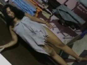 Married Bhabi's seductive encounter caught on camera