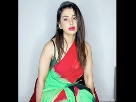 Meeti Kalher's intimate toy play on camera