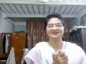 A Pakistani housewife's intimate cam show with her partner