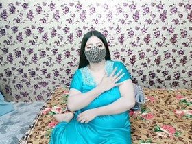 Desi women indulge in a passionate solo play