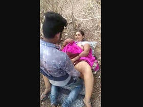 Indian escort engages in outdoor sexual activity