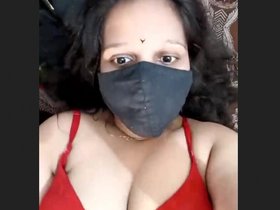 Indian woman's solo performance with urination finale