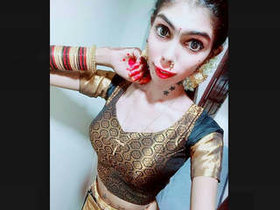 Desi beauty undresses for her boyfriend on video chat