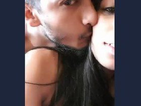 Indian BBW sisters in steamy video