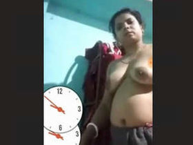 Boudi reveals cleavage during video call