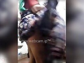 Dehati's wife shows her backside on camera before Desi's husband comes home