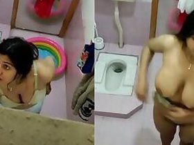 A hidden camera caught a Pakistani girl while bathing. Desi XXX scandal video