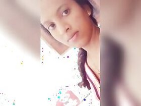 Desi hot chick's hairy pussy swallows XXX Dong in MMC movie