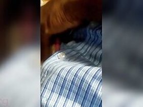 Eccentric man touches his XXX cock Desi Bhabha on a moving bus