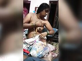 Obedient Desi slut exposes her naked body in an amateur licked XXX video