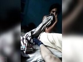 Charming Desi gives XXX blowjobs to her lover Dehati in the dark