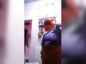Lush-breasted wife on the phone with her allied sons
