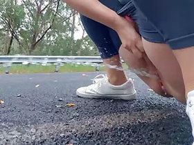 Peeing in the middle of the road