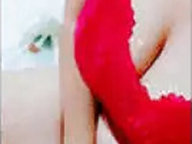 Paki hot college student shows off her selfies vdos