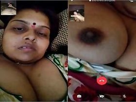 Horny Desi Bhabhi Shows Her Big Boobs to Lover on Video Call