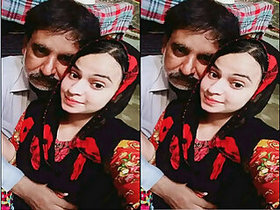 Paki Girl Shows Her Tits and Pussy Part 2