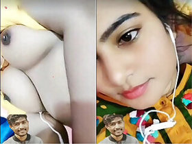 Pretty Indian Girl Shows Her Tits to Lover on VK