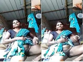 Desi Bhabhi Shows Her Ass and Pussy Video Call Part 2