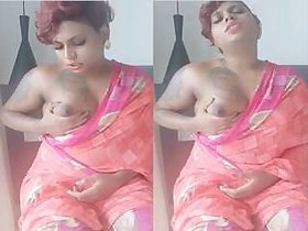 NRI Tamil girl plays on camera with her boobs