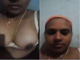 Sexy Mallu Bhabhi Records Nude Video