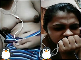 Pretty girl shows her tits and pussy on Vk Part 3