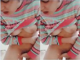 Horny Desi Indian Girl Wanking With Her Fingers