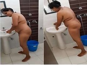 Desi Bhabhi Nude Video Taped by Husband Part 1