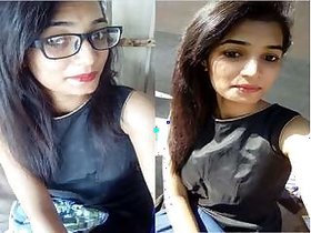 Super sexy Indian girl Desi gives a blowjob and fucks part 1