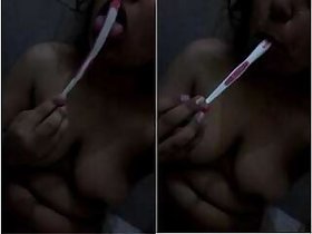 Paki Girl Shows Her Boobs Part 2